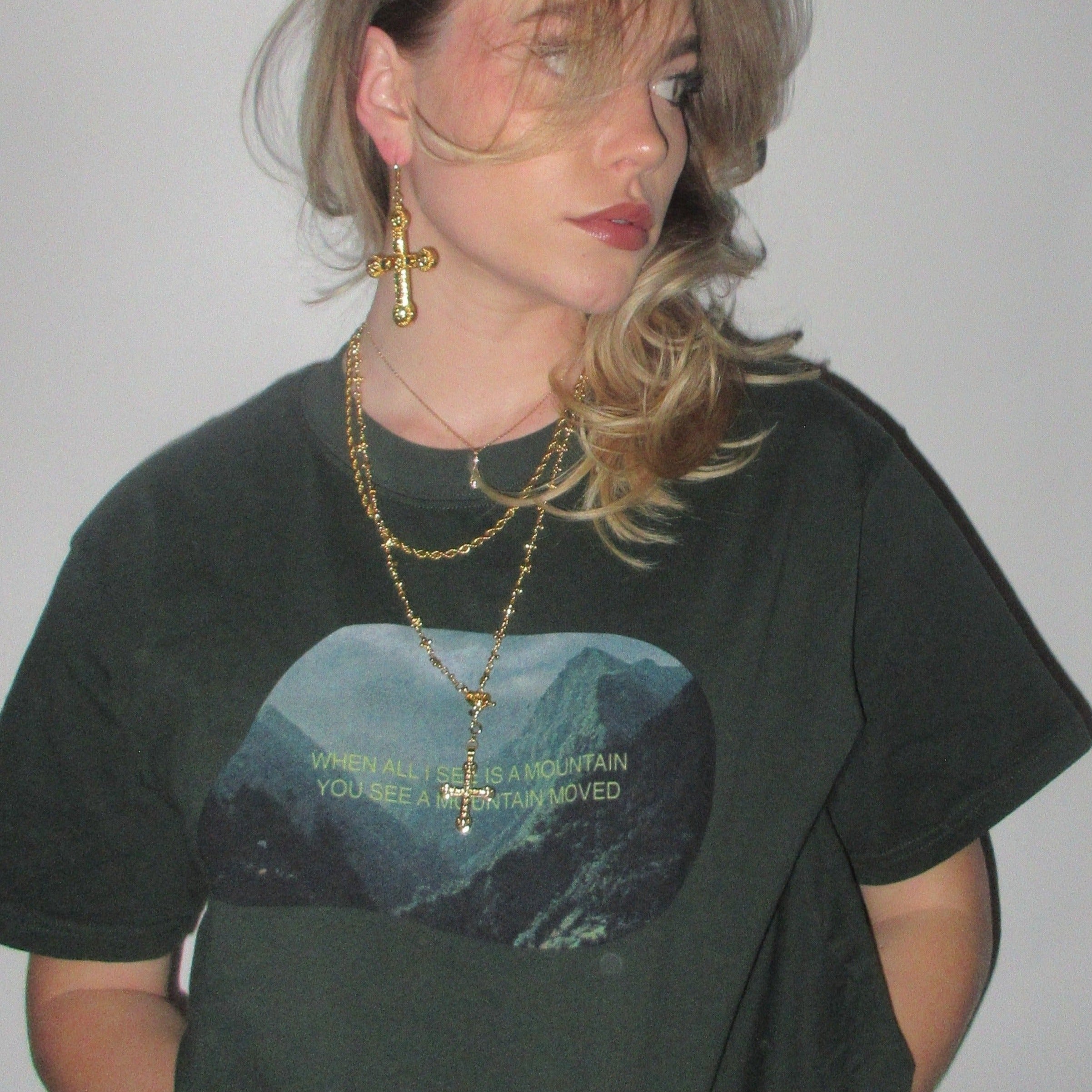 "MOUNTAINS MOVED" TEE